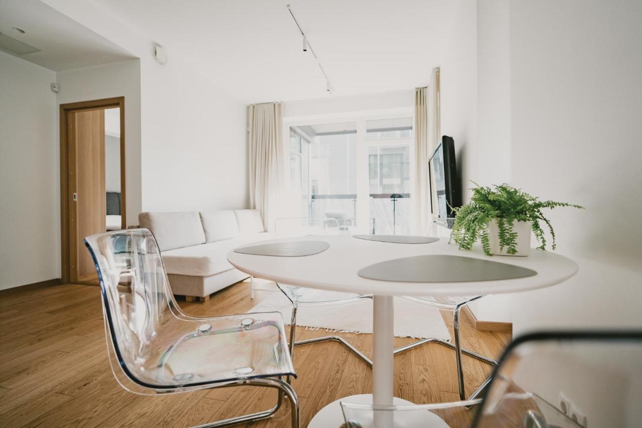 Oeoe Street Premium Apartment With Terrace タルトゥ エクステリア 写真